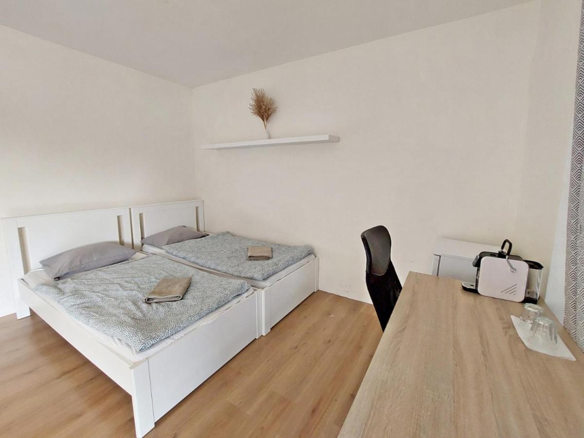Rose Valley, Modern Studios & Apartments Ljubljana Buitenkant foto